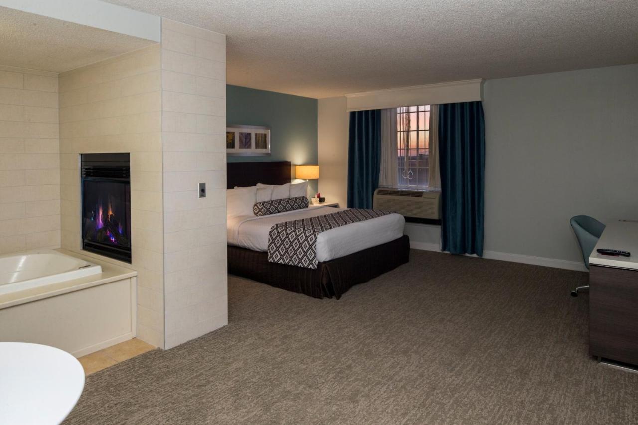 Crowne Plaza Hotel And Suites Pittsburgh South By Ihg Mt. Lebanon Exterior foto