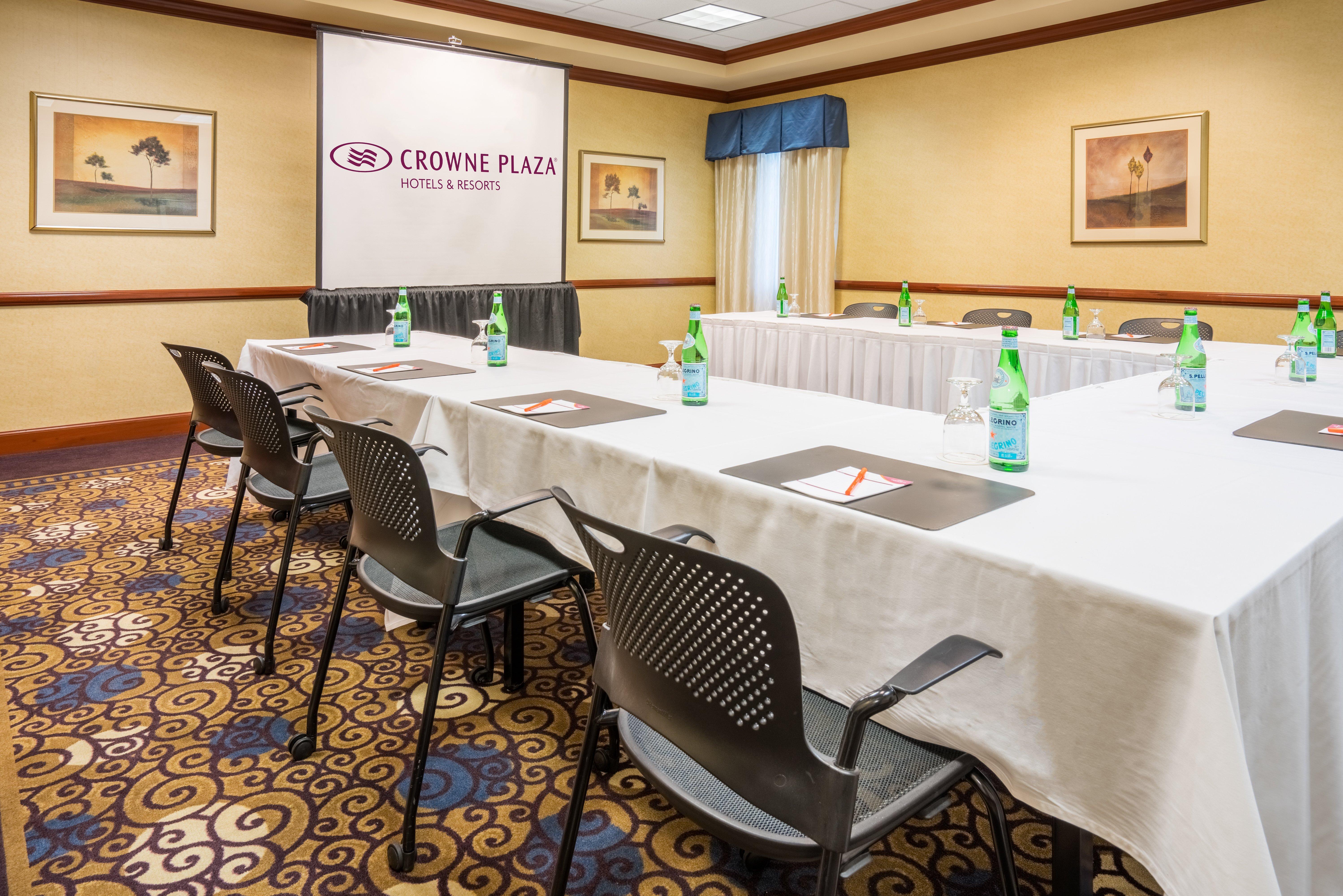 Crowne Plaza Hotel And Suites Pittsburgh South By Ihg Mt. Lebanon Exterior foto